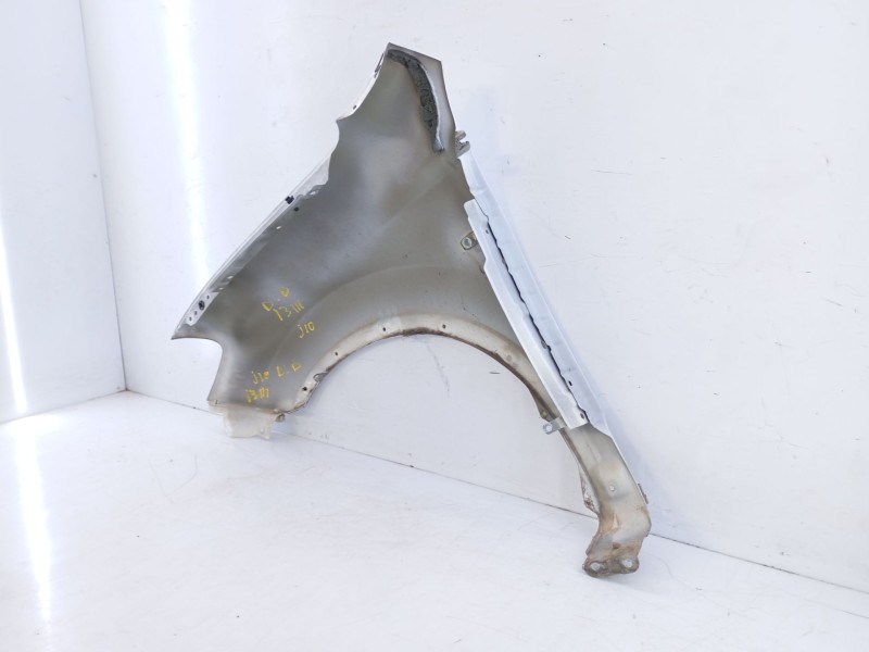 Recambio de aleta delantera derecha para nissan qashqai qashqai j10 referencia OEM IAM   