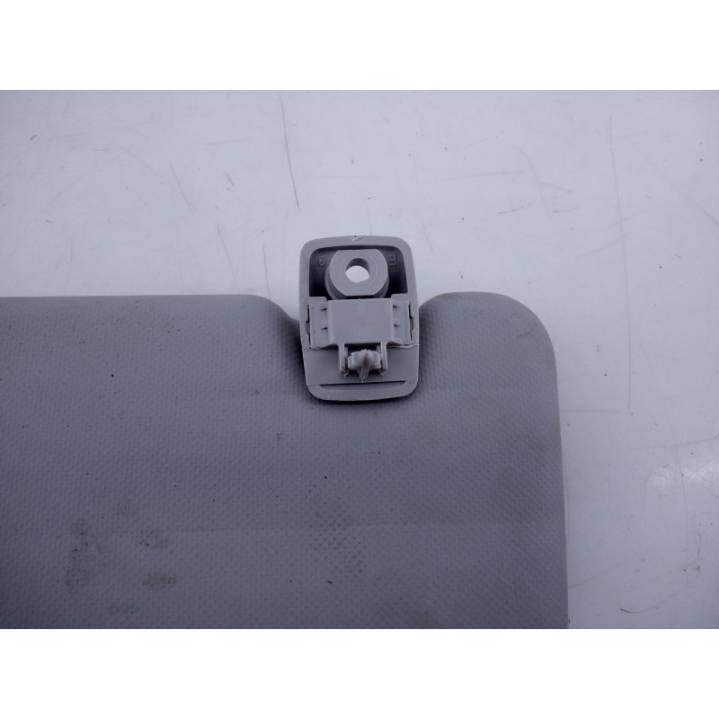 Recambio de parasol izquierdo para hyundai kona 2 1.0 tgdi referencia OEM IAM   