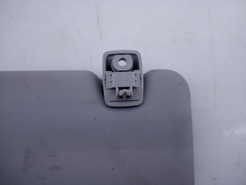 Recambio de parasol izquierdo para hyundai kona 2 1.0 tgdi referencia OEM IAM   