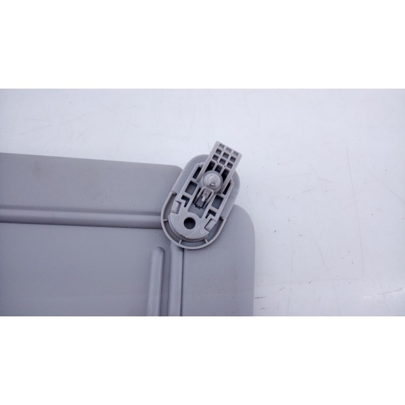 Recambio de parasol derecho para hyundai kona 2 1.0 tgdi referencia OEM IAM   