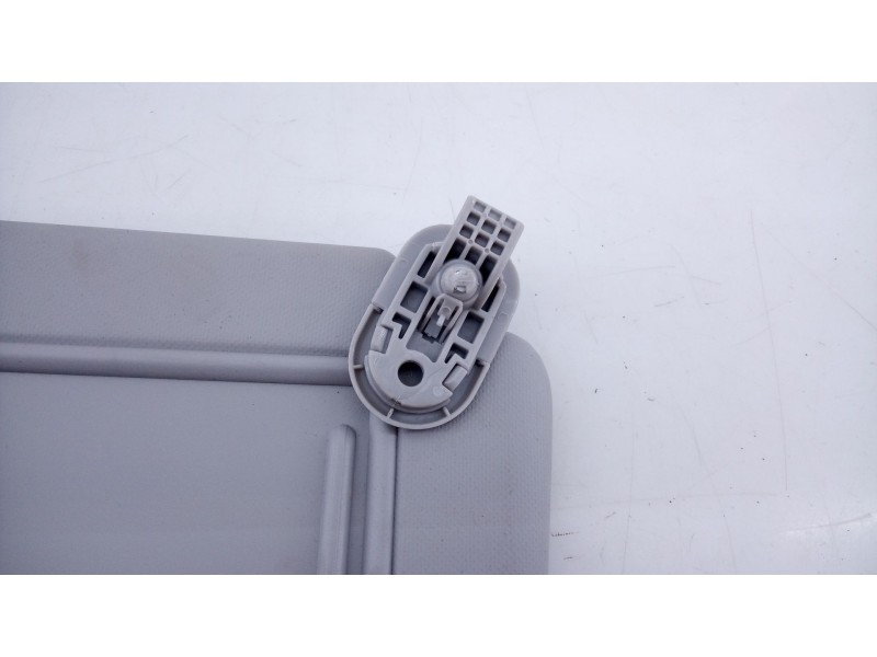 Recambio de parasol derecho para hyundai kona 2 1.0 tgdi referencia OEM IAM   