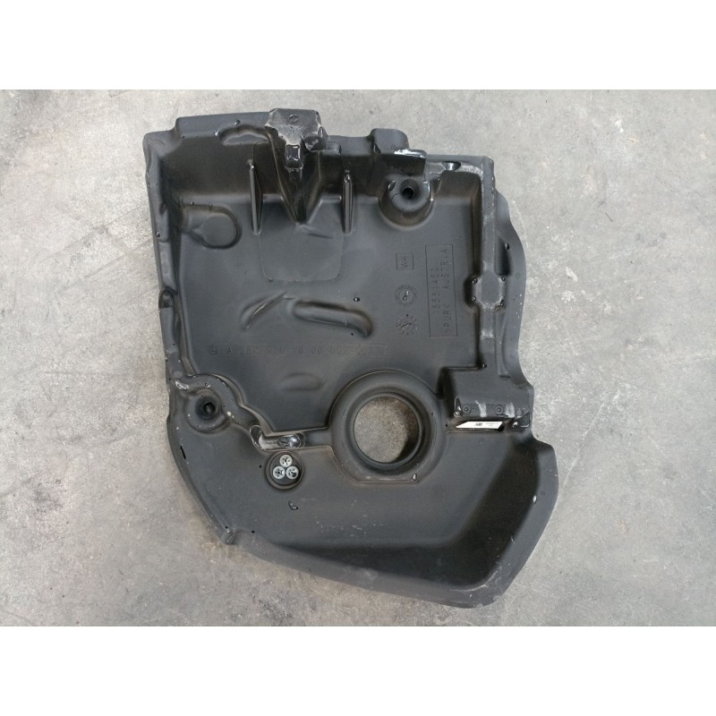 Recambio de tapa motor para mercedes-benz clase a sedán (v177) a 250 e (177.186) referencia OEM IAM   