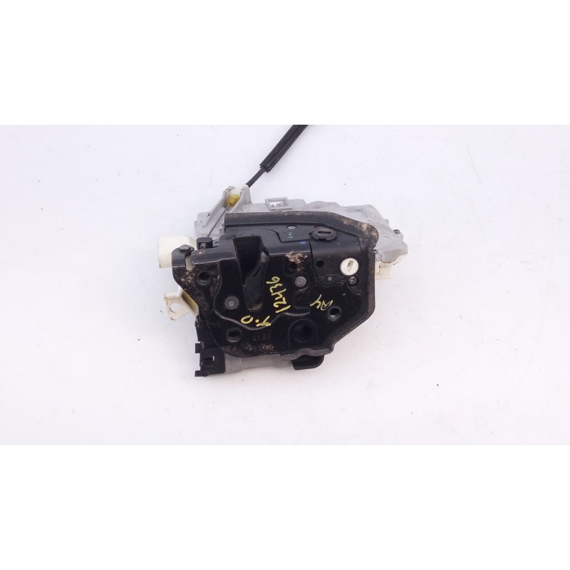 Recambio de cerradura puerta trasera derecha para audi a4 ber. (b8) básico referencia OEM IAM 8K0839016  