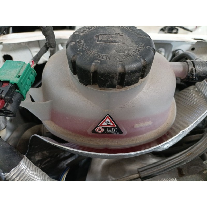 Recambio de deposito expansion para mercedes-benz clase a sedán (v177) a 250 e (177.186) referencia OEM IAM   