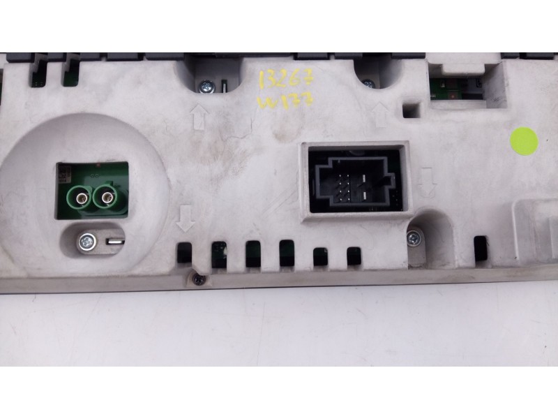 Recambio de cuadro instrumentos para mercedes-benz clase a sedán (v177) a 250 e (177.186) referencia OEM IAM A2479008011 A247901