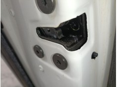 CERRADURA PUERTA TRASERA IZQUIERDA 