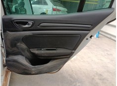 GUARNECIDO PUERTA TRASERA DERECHA 