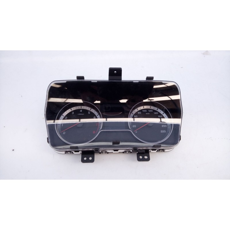 Recambio de cuadro instrumentos para ssangyong korando (c300) 1.5 tgdi 6 velocidades referencia OEM IAM 8021037261  