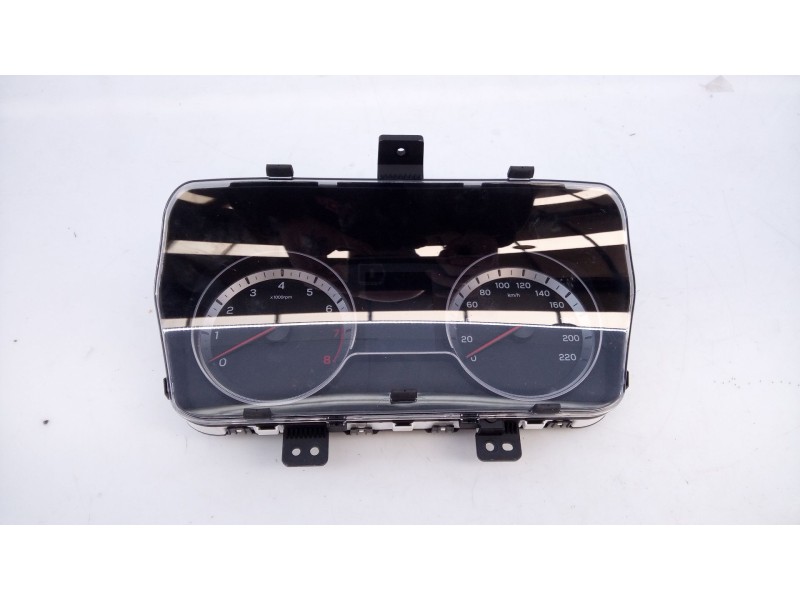 Recambio de cuadro instrumentos para ssangyong korando (c300) 1.5 tgdi 6 velocidades referencia OEM IAM 8021037261  