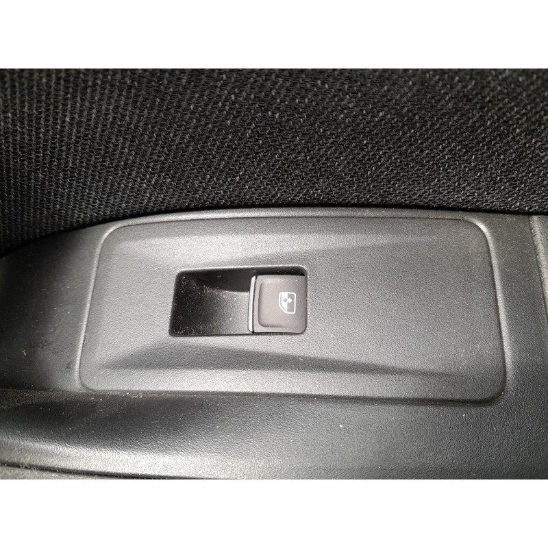 Recambio de mando elevalunas delantero derecho para seat ateca (kh7, khp) 1.5 tsi referencia OEM IAM   
