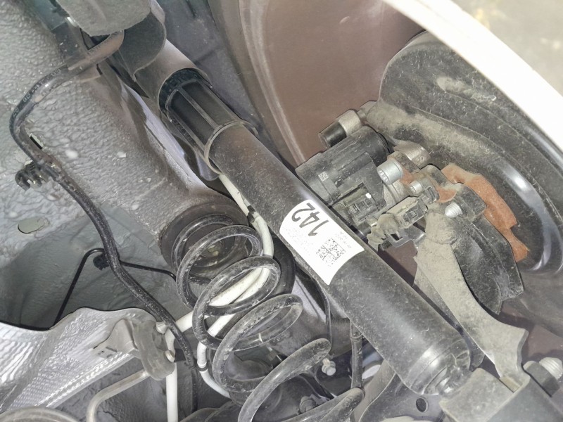 Recambio de amortiguador trasero derecho para seat ateca (kh7, khp) 1.5 tsi referencia OEM IAM 5Q0512013KP  