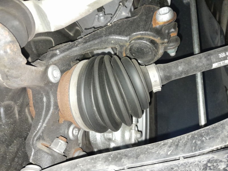 Recambio de mangueta delantera izquierda para seat ateca (kh7, khp) 1.5 tsi referencia OEM IAM   