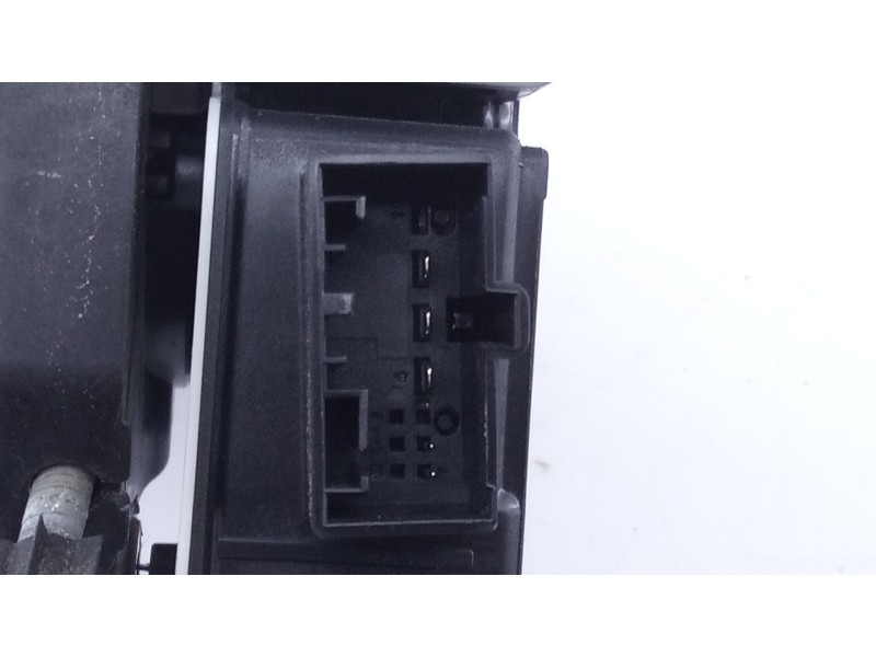 Recambio de elevalunas delantero izquierdo para volkswagen golf vii (5g1, bq1, be1, be2) 1.2 tsi referencia OEM IAM 5Q0959811  