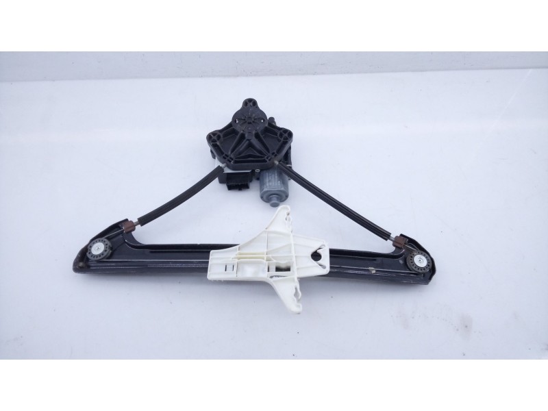 Recambio de elevalunas delantero izquierdo para volkswagen golf vii (5g1, bq1, be1, be2) 1.2 tsi referencia OEM IAM 5Q0959811  