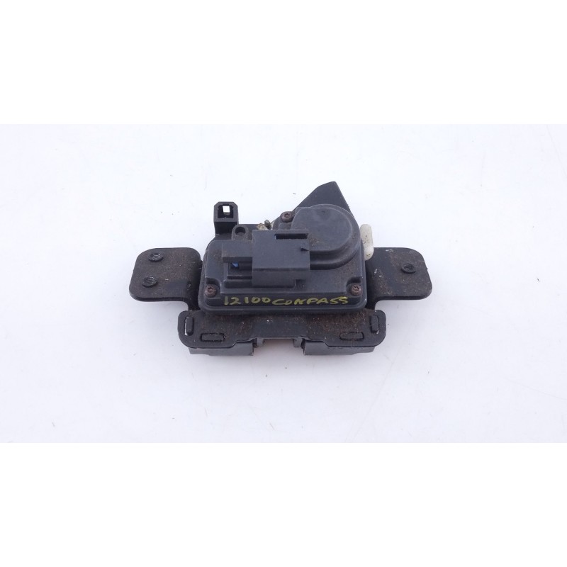 Recambio de cerradura maletero / porton para chrysler jeep compass limited referencia OEM IAM   