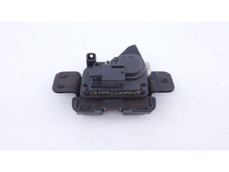 Recambio de cerradura maletero / porton para chrysler jeep compass limited referencia OEM IAM   