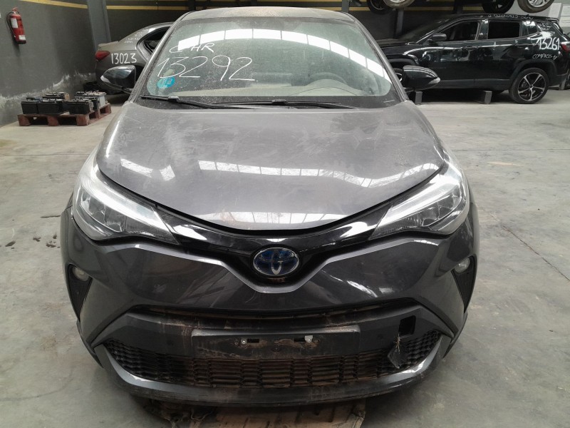 toyota c-hr (_x1_) del año 2022