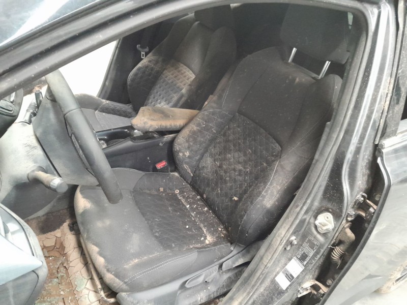 toyota c-hr (_x1_) del año 2022