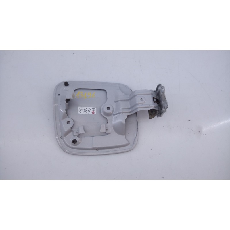 Recambio de tapa exterior combustible para toyota c-hr (x2, h2) phev hybrid awd gr sport referencia OEM IAM   