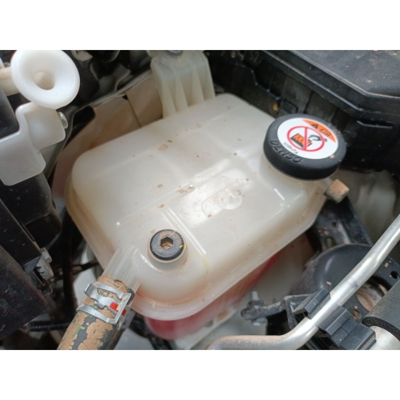 Recambio de deposito expansion para toyota c-hr (_x1_) 1.8 hybrid (zyx10_, zyx11_) referencia OEM IAM   