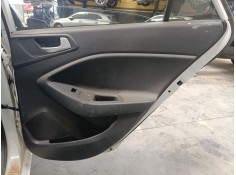 GUARNECIDO PUERTA TRASERA DERECHA 