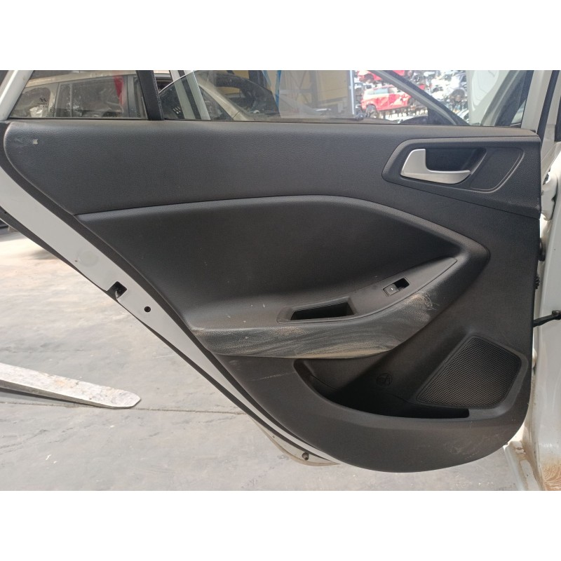 Recambio de guarnecido puerta trasera izquierda para hyundai i20 ii (gb, ib) 1.2 referencia OEM IAM   