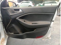 GUARNECIDO PUERTA DELANTERA DERECHA 