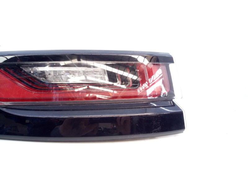 Recambio de piloto trasero izquierdo para land rover range rover velar referencia OEM IAM   