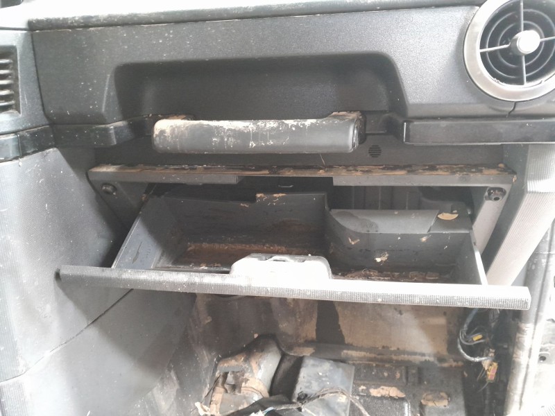 Recambio de guantera para ineos grenadier todo terreno, cerrada 3.0 ttd 4x4 (gec) referencia OEM IAM   