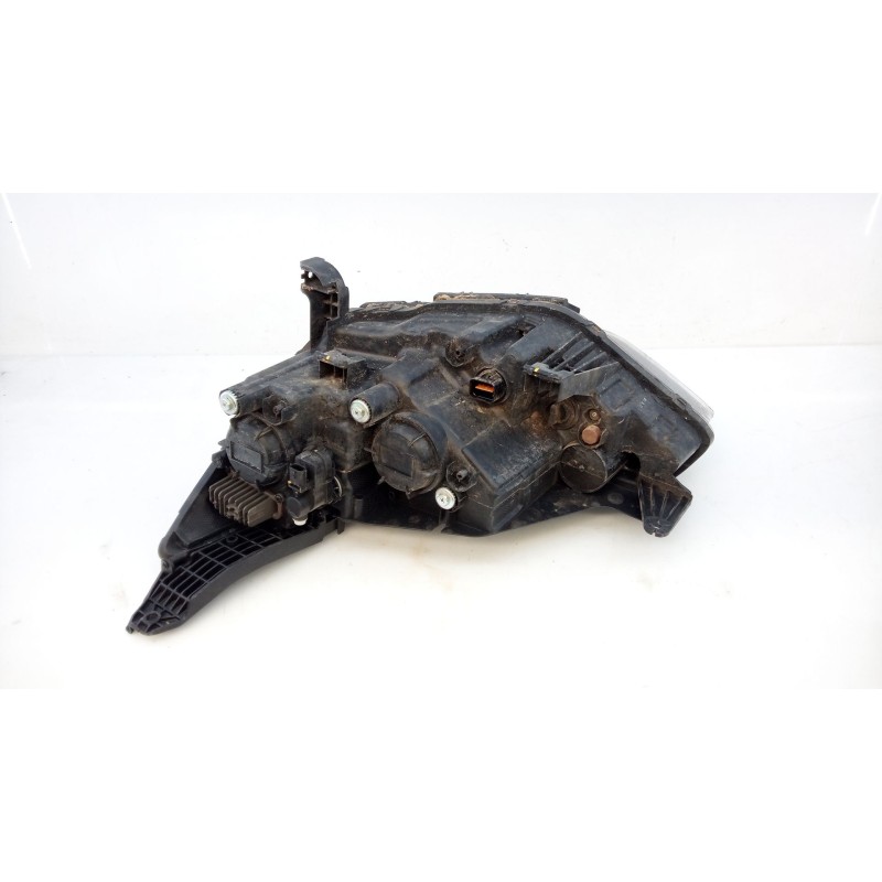 Recambio de faro derecho para ssangyong korando (c300) 1.5 tgdi 6 velocidades referencia OEM IAM   