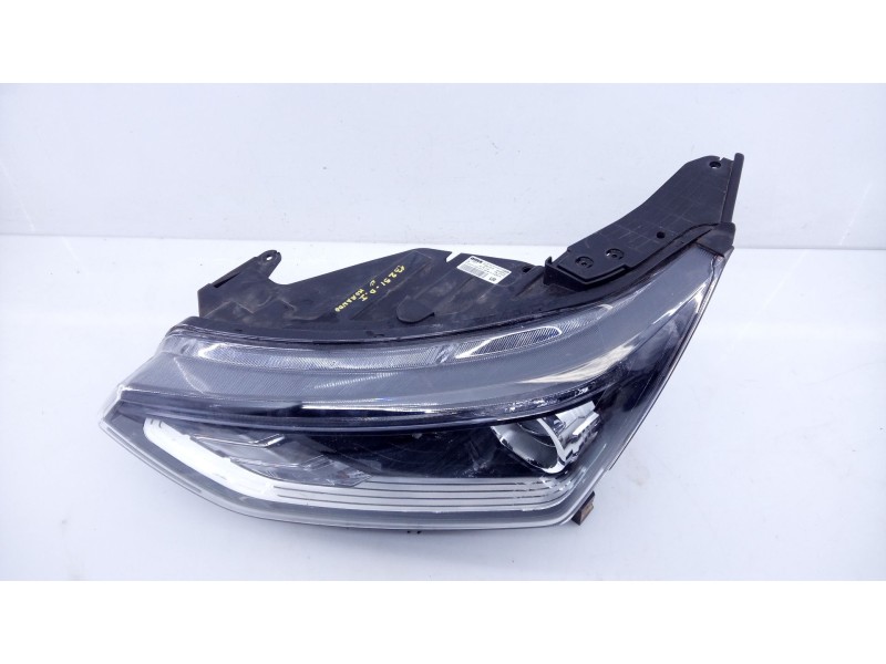 Recambio de faro izquierdo para ssangyong korando (c300) 1.5 tgdi 6 velocidades referencia OEM IAM   