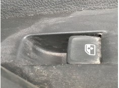 MANDO ELEVALUNAS TRASERO DERECHO 