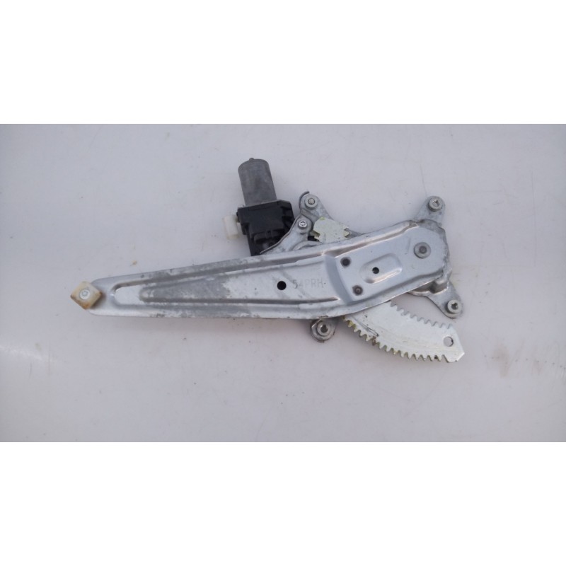 Recambio de elevalunas trasero derecho para suzuki vitara 1.4 s 4x4 referencia OEM IAM 2621005680  