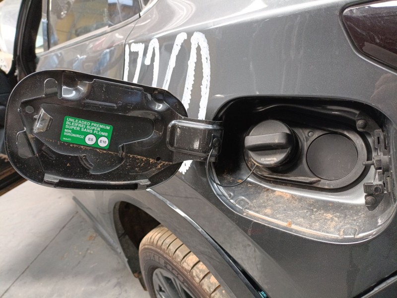 Recambio de tapa exterior combustible para mazda cx-5 (kf) 2.0 referencia OEM IAM   