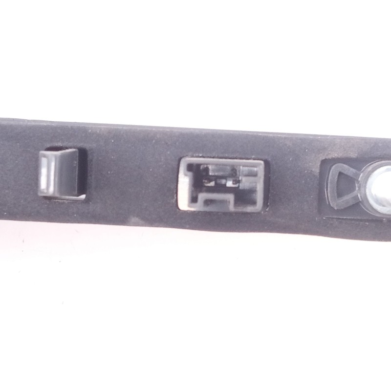 Recambio de luz central de freno para peugeot 3008 suv referencia OEM IAM   