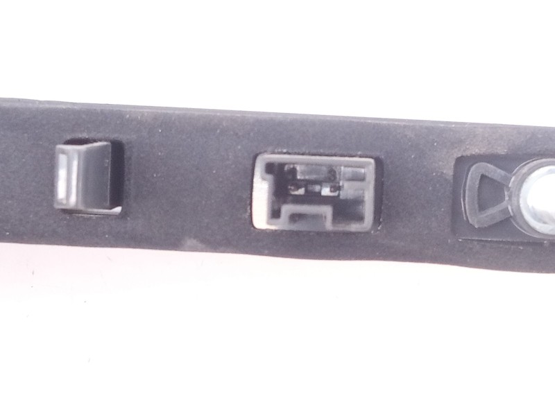 Recambio de luz central de freno para peugeot 3008 suv referencia OEM IAM   