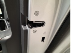 CERRADURA PUERTA TRASERA DERECHA 