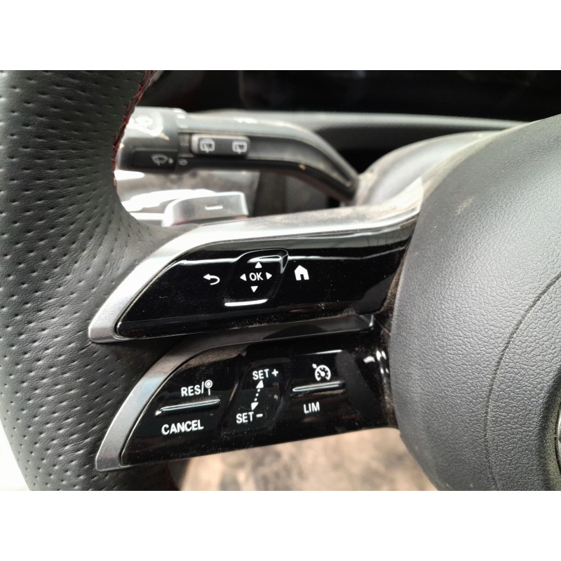 Recambio de volante para mercedes-benz clase a (w177) a 200 d (177.012) referencia OEM IAM   