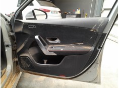 GUARNECIDO PUERTA DELANTERA DERECHA 