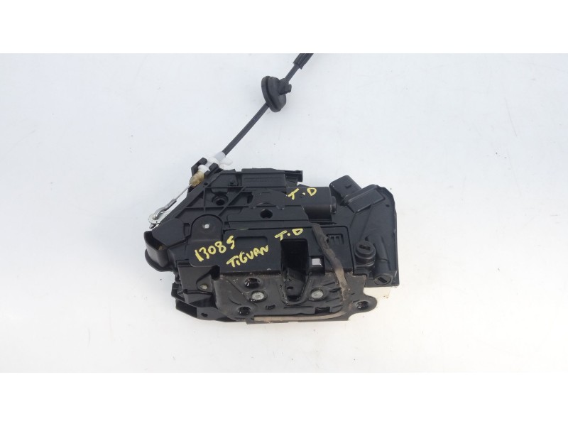 Recambio de cerradura puerta trasera derecha para volkswagen tiguan trend referencia OEM IAM   