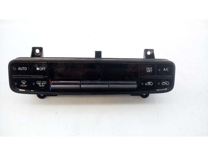 Recambio de mando climatizador para toyota auris active referencia OEM IAM 5590002C60  