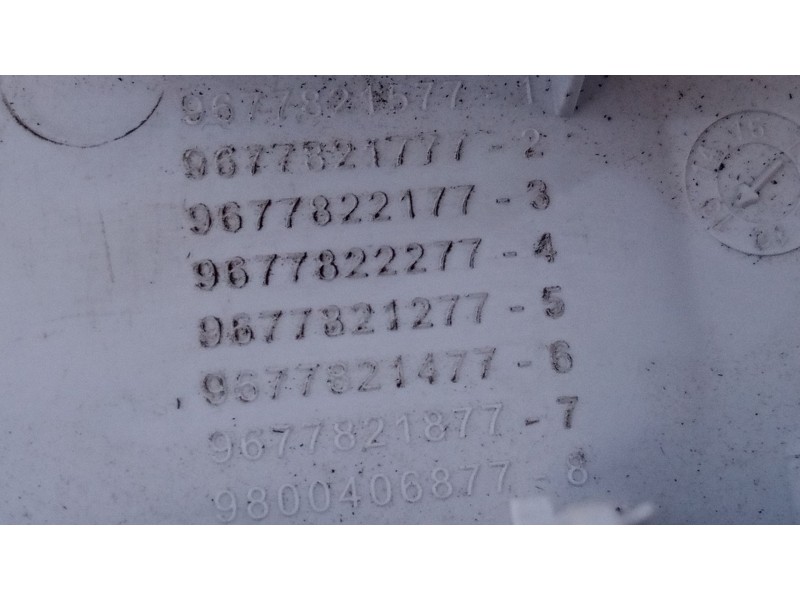 Recambio de luz interior para peugeot 308 active referencia OEM IAM   