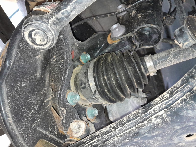 Recambio de mangueta delantera izquierda para mazda cx-5 (kf) 2.0 referencia OEM IAM   