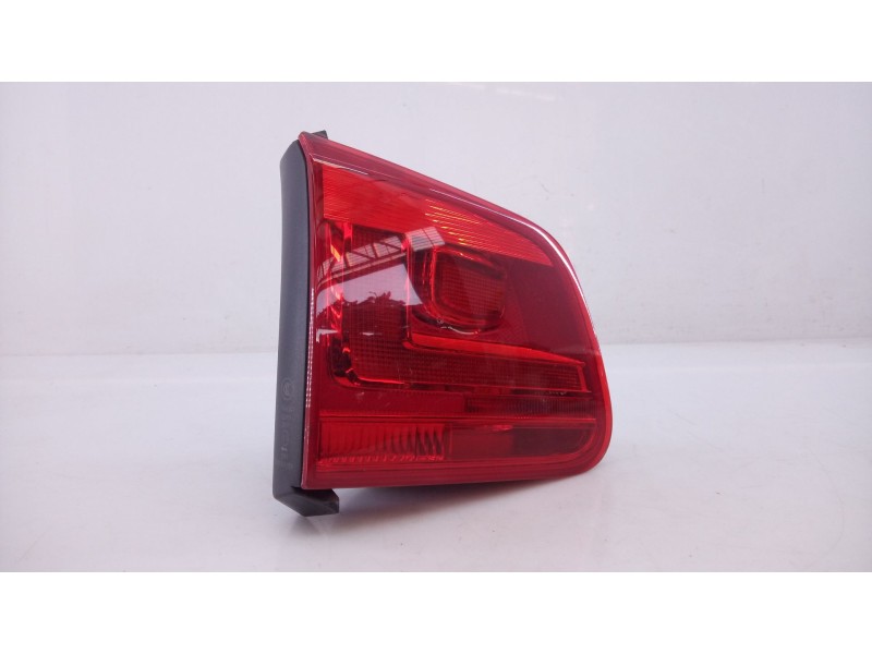 Recambio de piloto trasero izquierdo porton para volkswagen tiguan trend referencia OEM IAM 5N0945093  