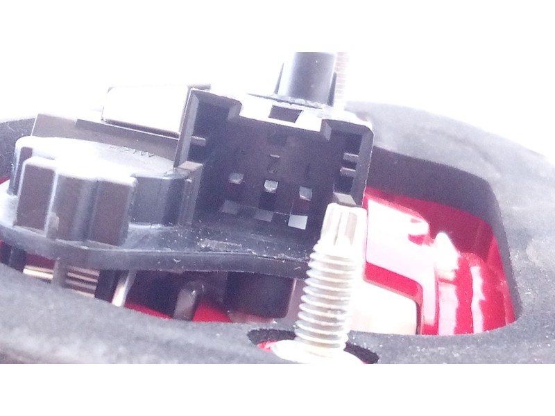 Recambio de piloto trasero izquierdo porton para volkswagen tiguan trend referencia OEM IAM 5N0945093  