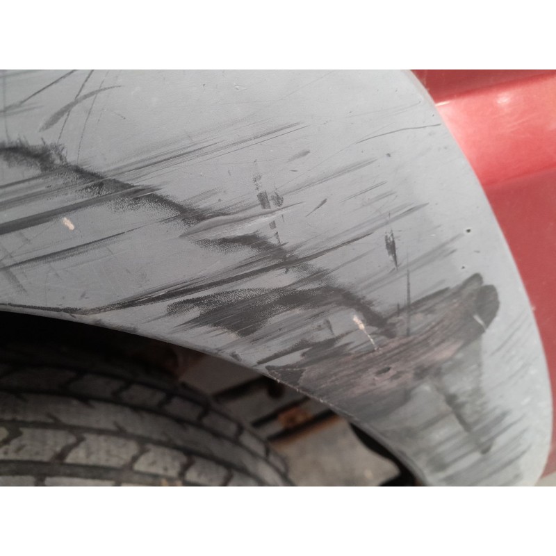 Recambio de aletin trasero derecho para nissan terrano ii (r20) 2.7 tdi 4wd referencia OEM IAM   