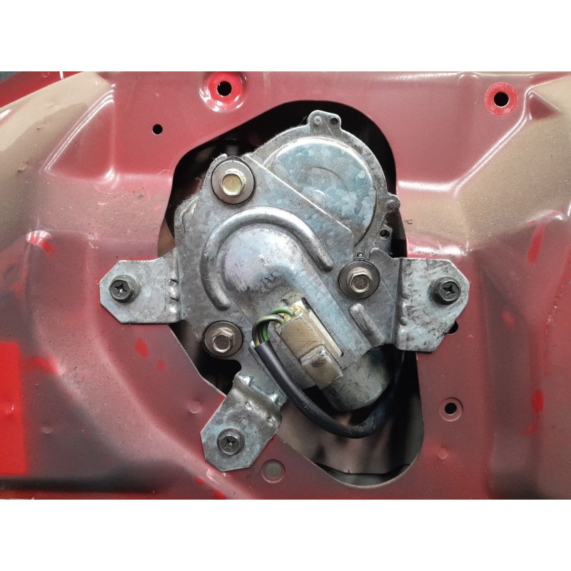 Recambio de motor limpia trasero para nissan terrano ii (r20) 2.7 tdi 4wd referencia OEM IAM   