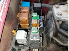 Recambio de caja reles / fusibles para nissan terrano ii (r20) 2.7 tdi 4wd referencia OEM IAM   