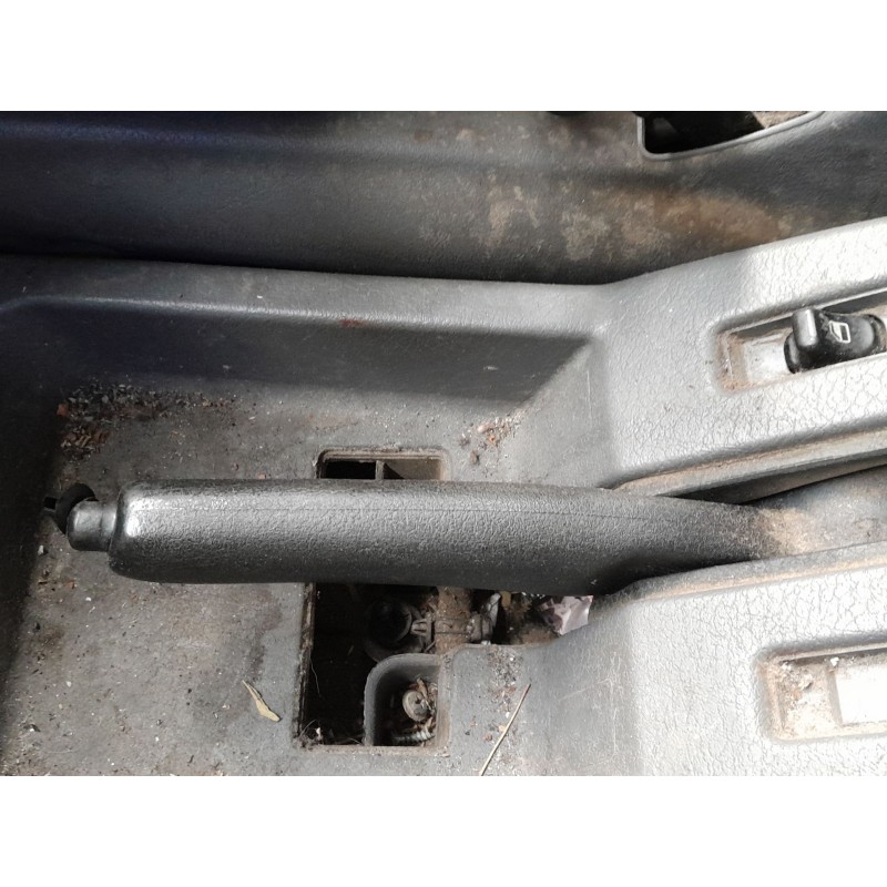 Recambio de palanca freno de mano para nissan terrano ii (r20) 2.7 tdi 4wd referencia OEM IAM   