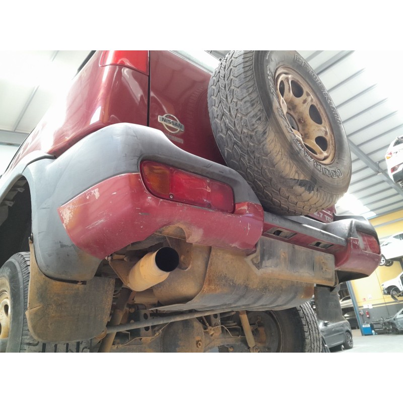 Recambio de paragolpes trasero para nissan terrano ii (r20) 2.7 tdi 4wd referencia OEM IAM   
